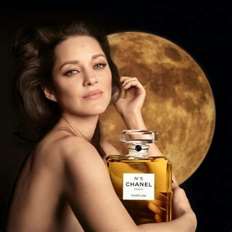 chanel n 5 comercial|Chanel no 5 commercial actress.